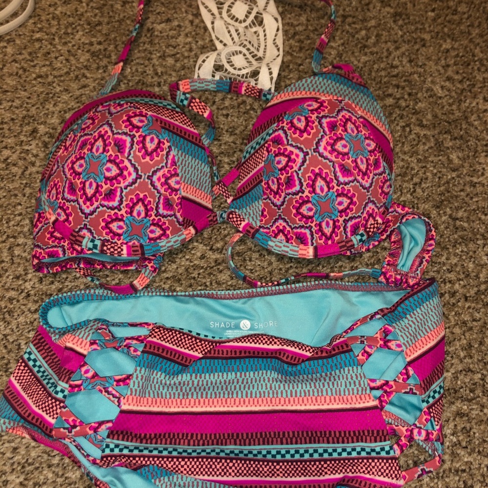 Never worn bikini 34D/medium